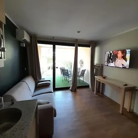 Vue Mer, Piscine De Ouf Votre Oasis A Apartament